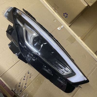 左ヘッドライト OE 10550754 MG SAIC 2019年の自動車配合用 白色 MG ZS