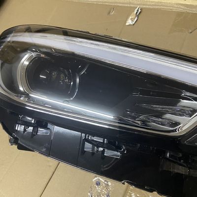 MG ZS 2019 ホワイト 左と右のヘッドライト OE 10550754 自動車フィットメント用