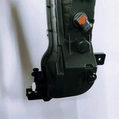 OEM NO C00212871 Saic Maxus V80 G10 T60 車の外装のための右前霧灯