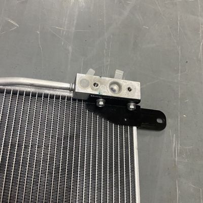 MAXUS T60 T70 C00099664 ラジエーター OE 卸売 冷却剤 自動車フィットメント MAXUS SAIC MOTOR