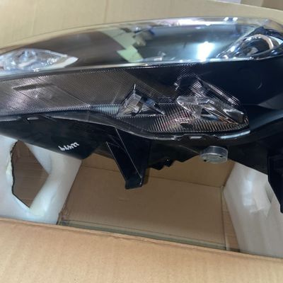 車型MG6 2015-プラスチックハロゲンヘッドライト ヘッドランプ OE 10080149 左ヘッドライト