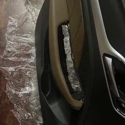 10457812-ASI 10457813-ASI 10457814-ASI 10457815-ASI MG ZS用のドアトリムパネル組成