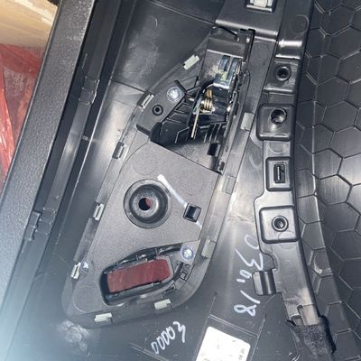 10457812-ASI 10457813-ASI 10457814-ASI 10457815-ASI MG ZS用のドアトリムパネル組成