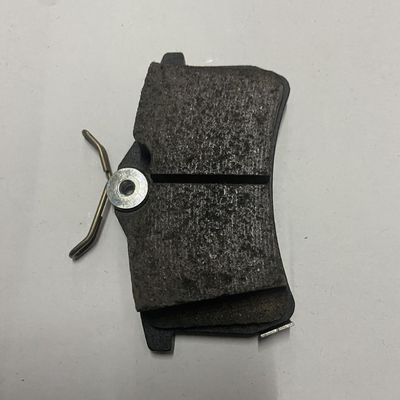 ROEWE I6 と MG5 後部ブレーキパッド OE 10400936 お客様の要求に応じて