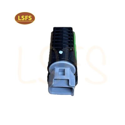 マックスUS T60 T90 EV30 OE C00069212 C00069211/C00309677用のプラスチック製の裏ナンバープレートライト
