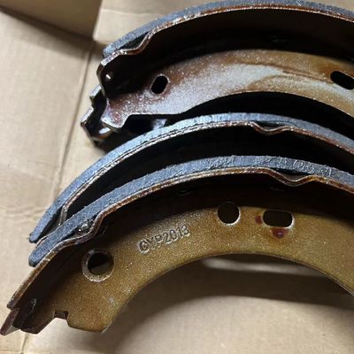 SAIC MOTOR MAXUS V90 ハンドブレーキパッド C00233816 強化ブレーキ効率