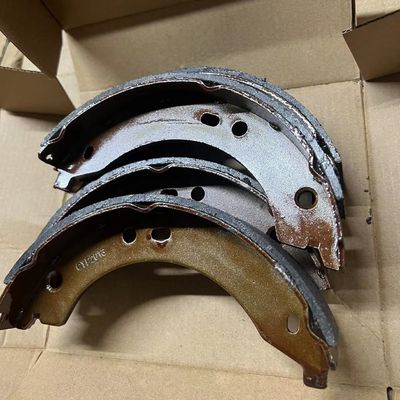 SAIC MOTOR MAXUS V90 ハンドブレーキパッド C00233816 強化ブレーキ効率